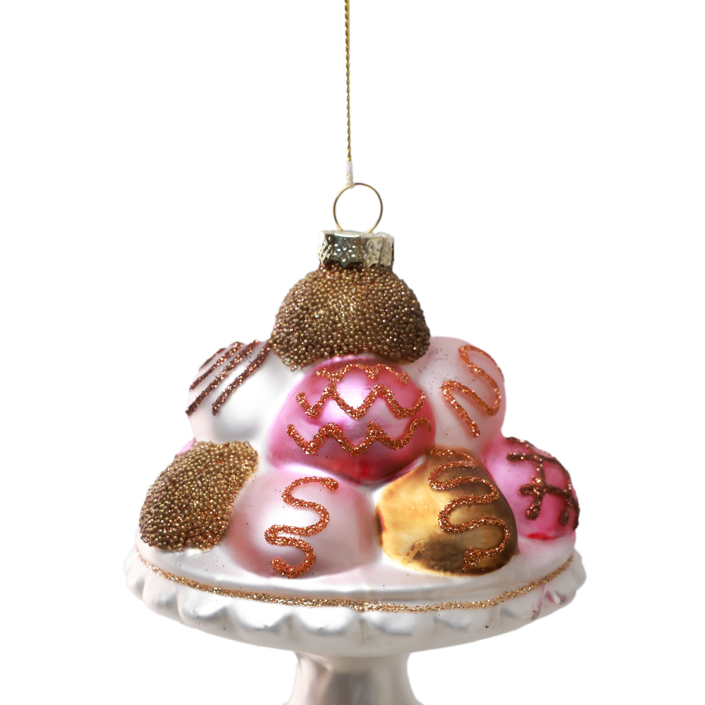 
                  
                    Праздничный сезон
                  
                